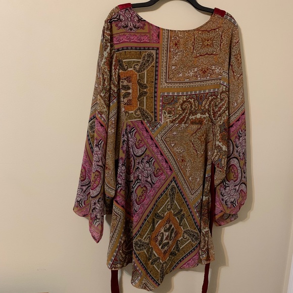 UNIQUE SPECTRUM Top, size 3X - Picture 5 of 10